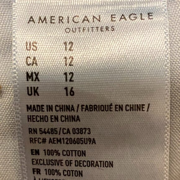 American Eagle Mom Short - Picture 4 of 4